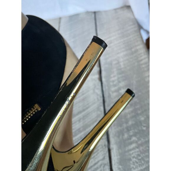 Michael Kors Black Suede Booties with Gold Accent Heels Size 7M - Picture 8 of 13